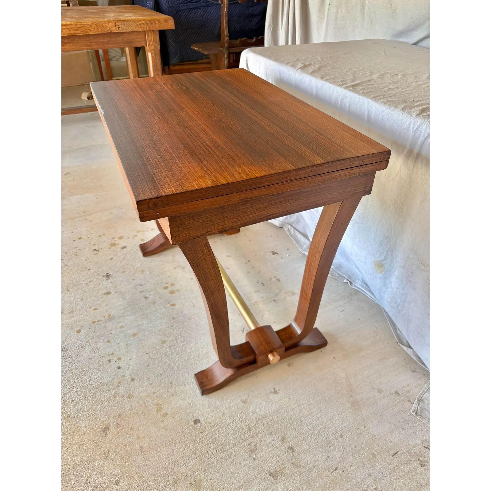 Early 20th Century French Walnut Art Deco Swivel Top Table - Image 6