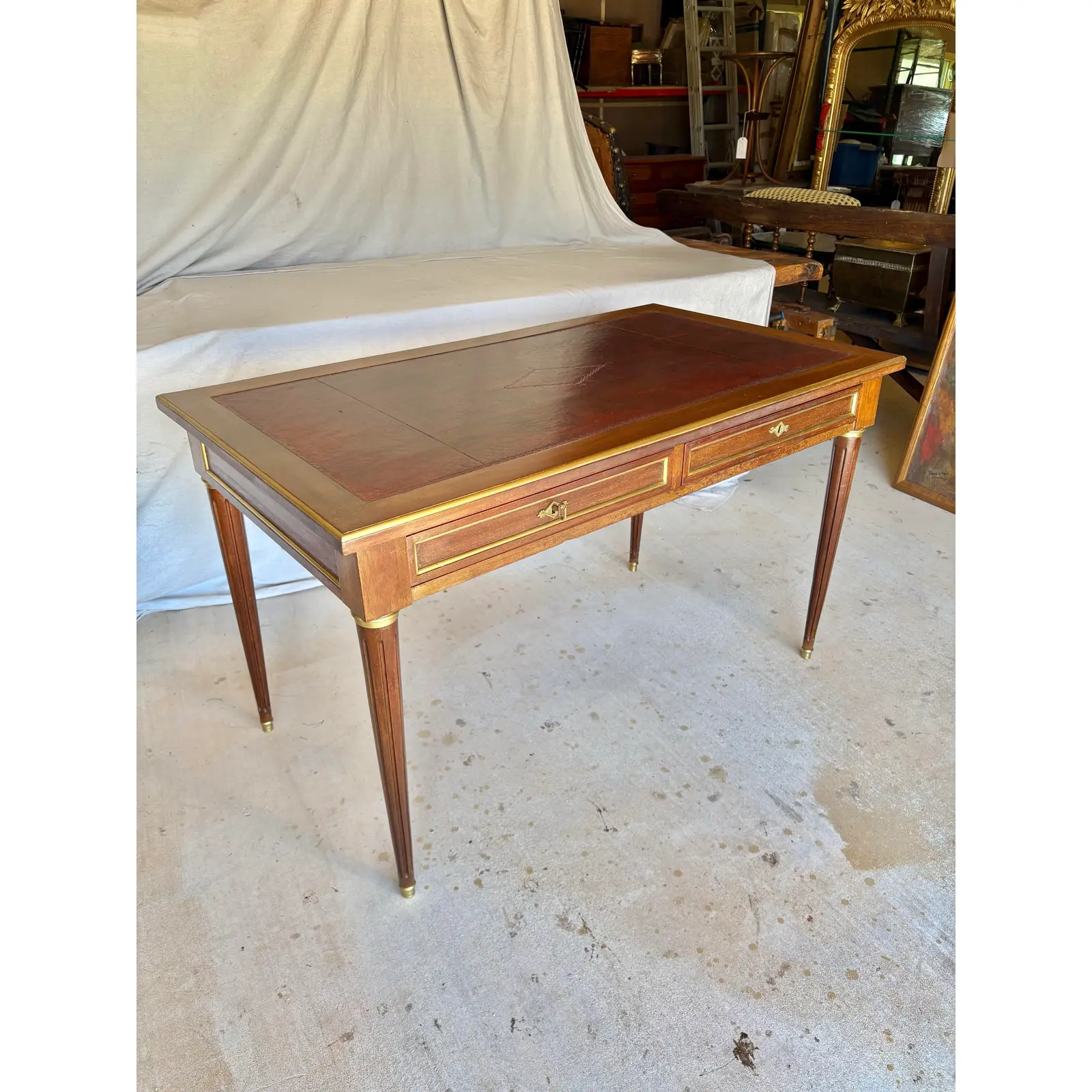Early 20th Century French Louis XVI Style Walnut and Brass Leather Top Desk - Image 2