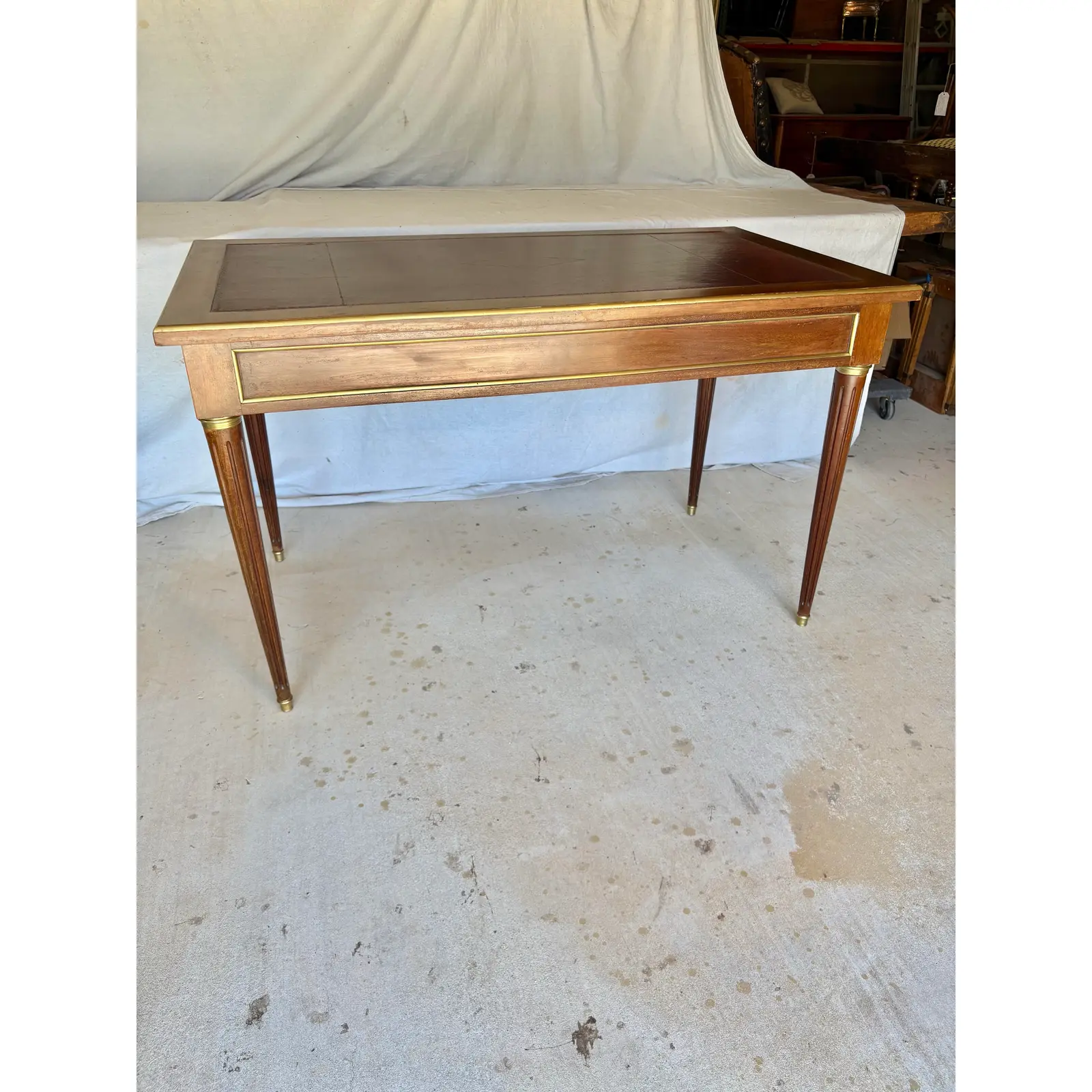Early 20th Century French Louis XVI Style Walnut and Brass Leather Top Desk - Image 13