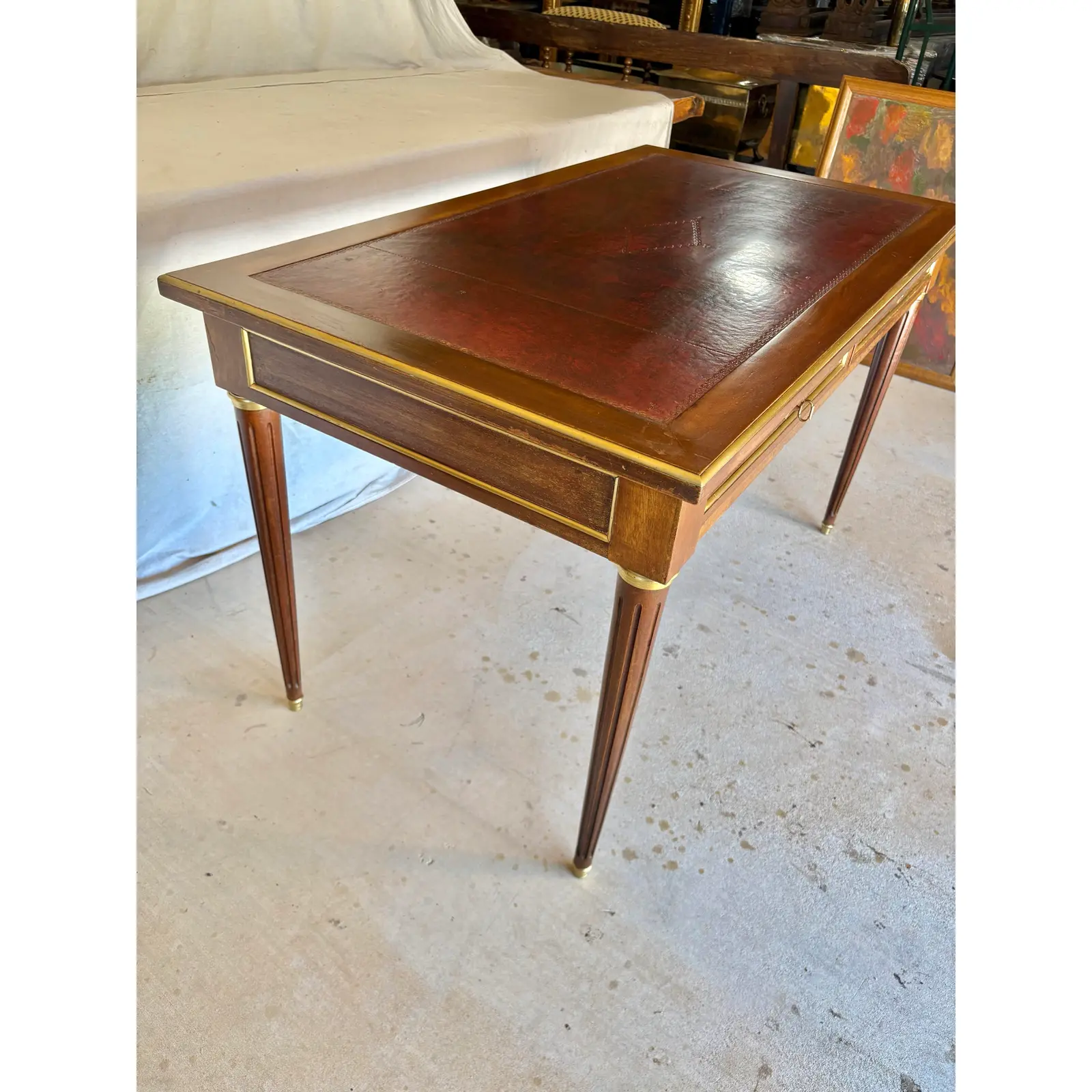 Early 20th Century French Louis XVI Style Walnut and Brass Leather Top Desk - Image 4