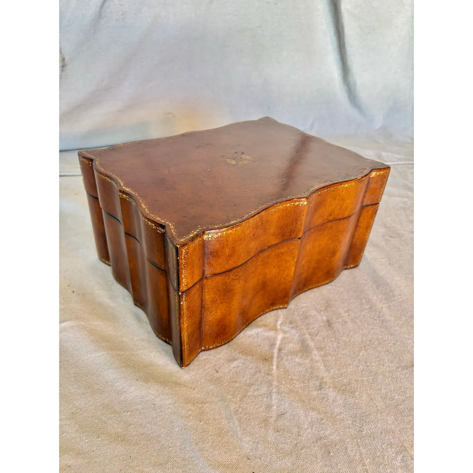 20th Century Italian Embossed Leather Box - Image 2