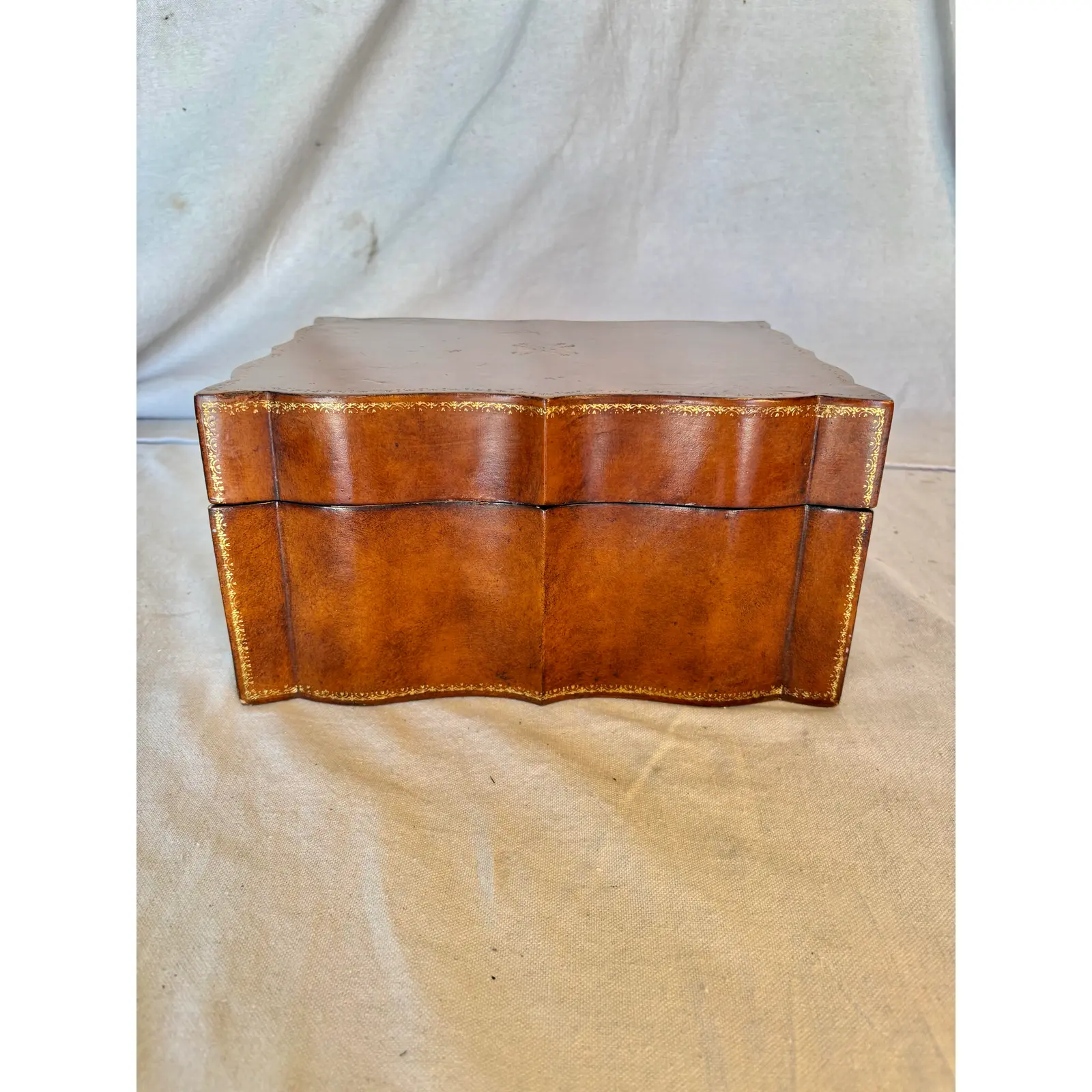 20th Century Italian Embossed Leather Box - Image 3