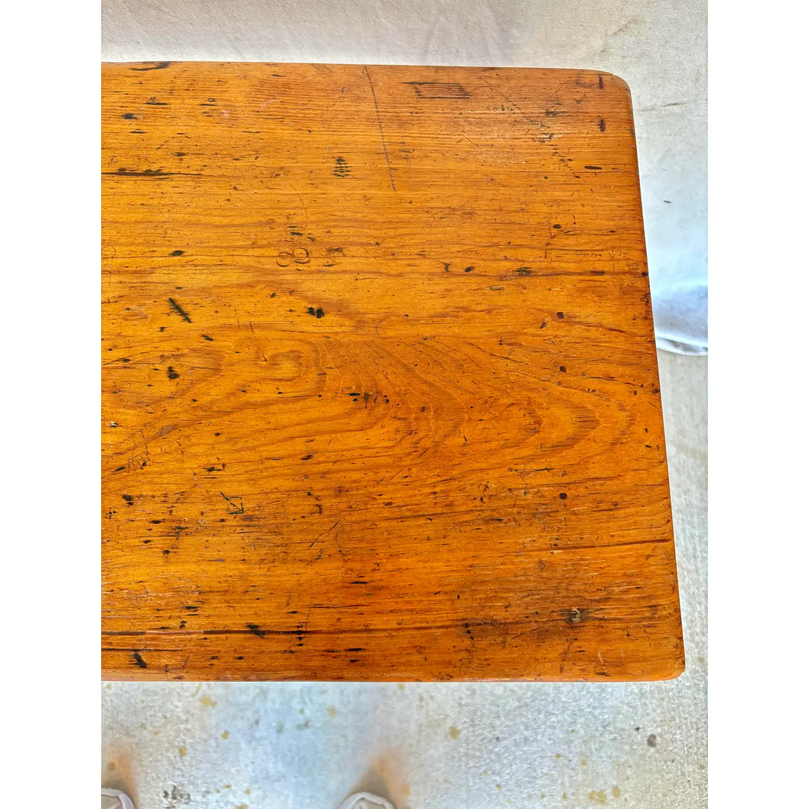 19th Century English Pine Federal Style Side Table - Image 9